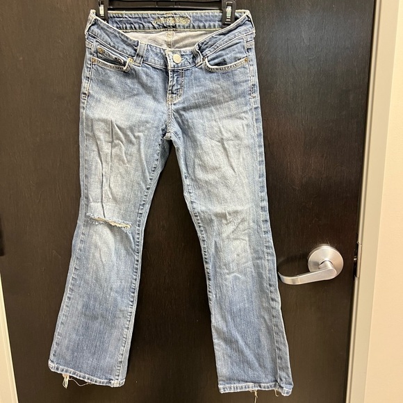 American Eagle Jeans Womens 4 Short Boyfriend 77 Low Rise Light Wash Fade - Picture 1 of 12